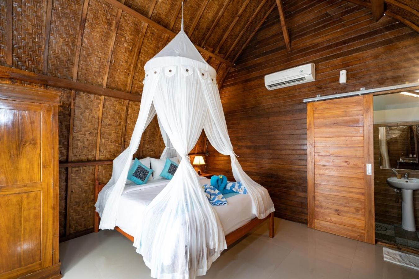 Sundi Ocean Bungalow By Abm Toyapakeh Rum bild